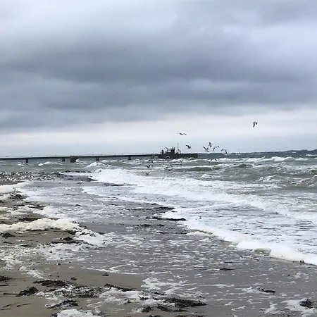 Dorfperle, Nahe Ostsee & Kiel, Parkplatz *